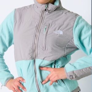 The North Face Women's Zip Up